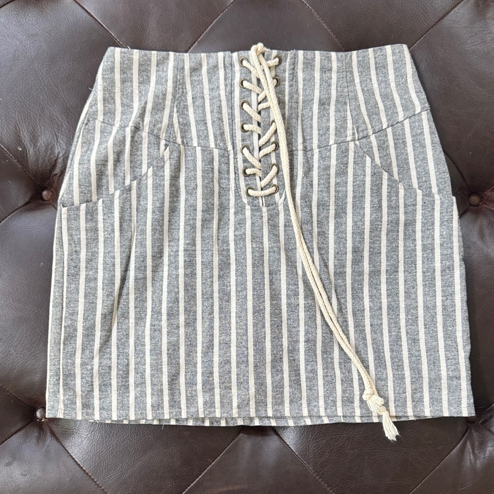 Heartloom Vertical Striped Lace-Up Mini Skirt in Gray & Cream
